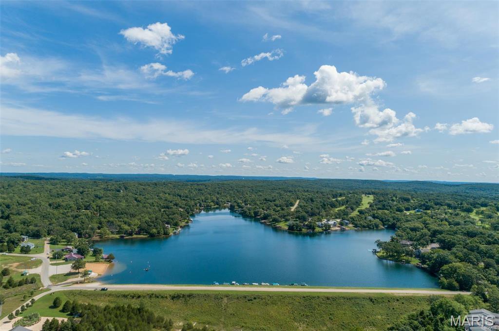 Nice Building lot in Terre Du Lac Private Lake Community just an hour south of St Louis