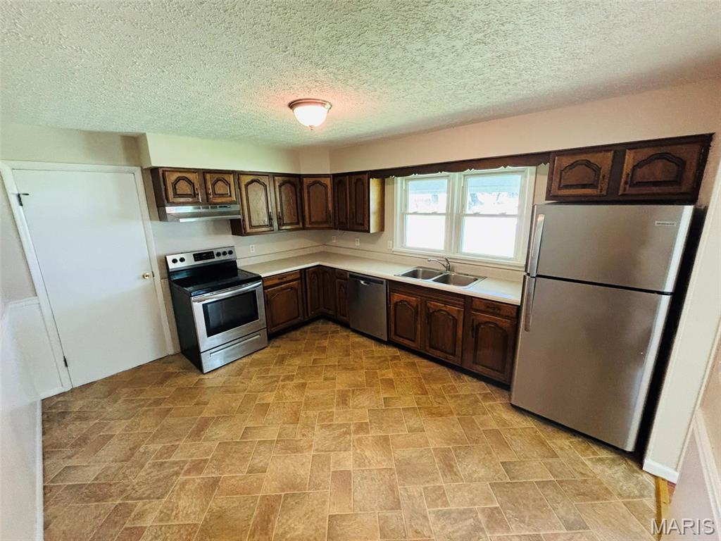 Hickory Grove - Residential