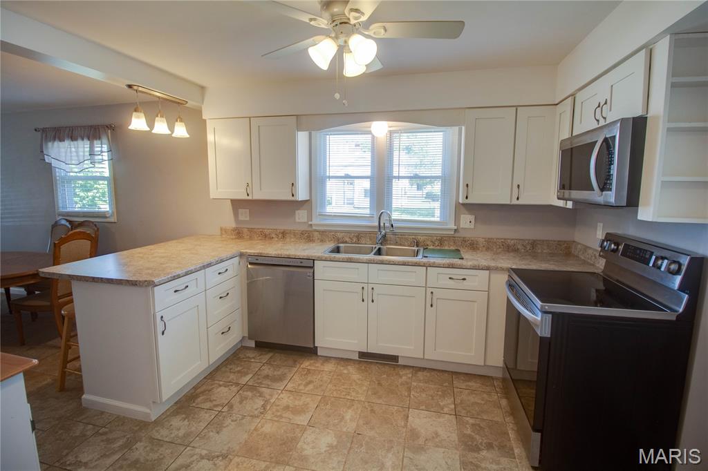 Burkes Add - Residential Lease