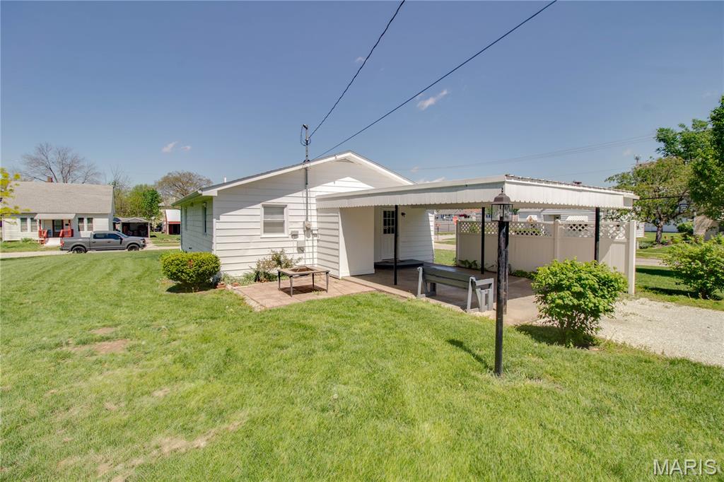 Burkes Add - Residential Lease