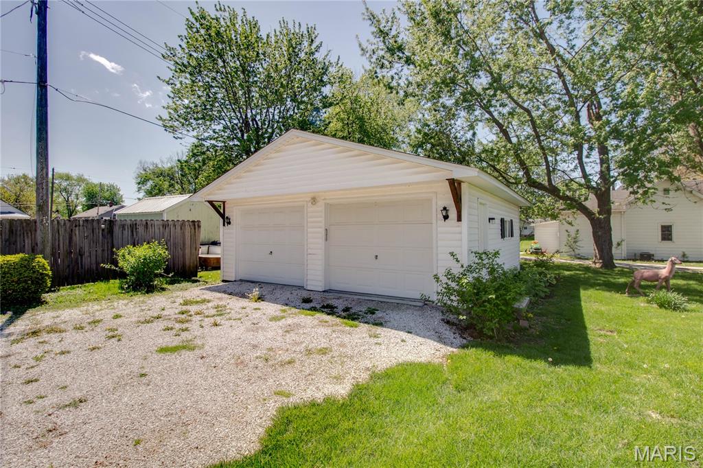 Burkes Add - Residential Lease