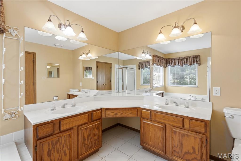 Jamestowne One - Residential