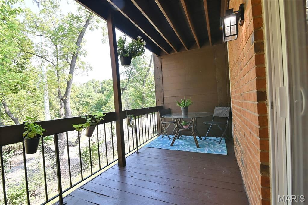 Greenbriar Condo - Residential
