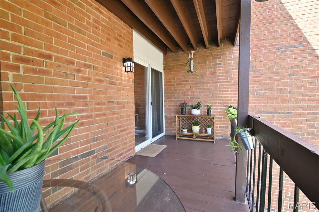Greenbriar Condo - Residential