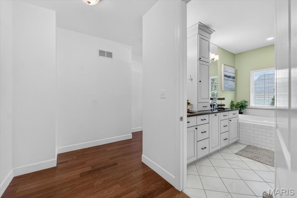 Wyndgate Village F #2 - Residential