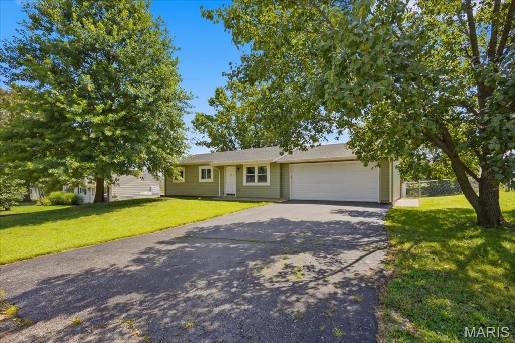 Impeccably maintained ranch in Shaw Garden! This home is 100% move-in ready & provides both a tremendous opportunity for homeowners or someone interested in purchasing as a rental.  This low maint. property features 3 bedrooms, full bath & almost 900 square feet of living space. You'll find a 2-car garage, updated flooring, paint, fixtures, kitchen, bathroom & more. Out back is a concrete patio, large flat yard & storage shed. Close proximity to 109 & hwy 44. Walking distance to Elementary School, parks, trails, bar/restaurants/shopping in downtown Eureka.