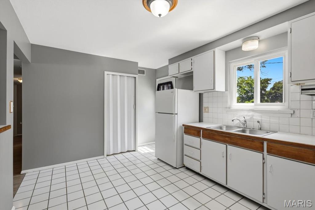 Shaws Garden West 3 - Residential