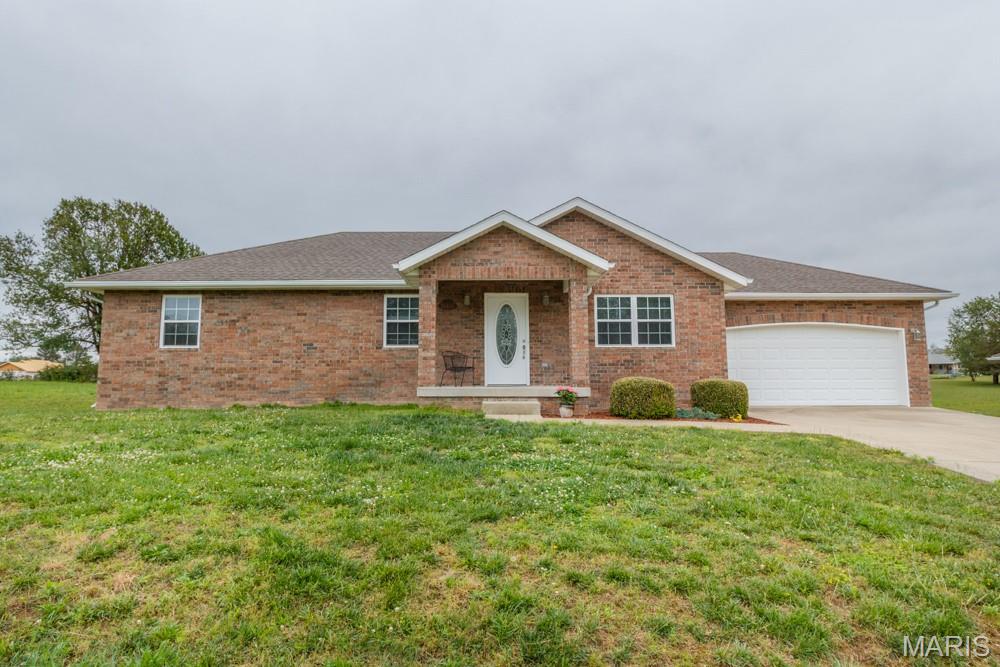 HIGHEST BEST OFFERS DUE BY 5/28/26.  3 PM 

MAKE YOUR APPOINTMENT TO VIEW THIS NEW LISTING NEVER OFFERED ON THE MARKET UNTIL NOW !! 
THIS NEAT AS A PIN HOME  HAS ALL NEW INTERIOR PAINT, NEW FLOORING, NEW REAR DECK,  NEW SHINGLES TO BE INSTALLED SOON.   THIS 3 BEDROOM, 2 FULL BATH, 2 CAR GARAGE  HOME OFFERS A PRIVATE REAR YARD,  ENJOY THE NEW DECK PERFECT FOR GRILLING. THE OPEN  LIVING ROOM HAS CATHEDRAL CEILINGS, 

THE MASTER BEDROOM has  RECESSED CEILINGS, also offers  A LARGE WALK IN CLOSET, FULL BATH with  A DOUBLE SINK- VANITY , THE 2 GUEST ROOMS SHARE A COMMON HALL WAY FULL BATH AS WELL.   BRICK FRONT AND VINLY SIDING EXTERIOR.   
LOCATED CLOSE TO TOWN ON THE NORTH SIDE A CONVENIENT LOCATION FOR COMMUTERS !