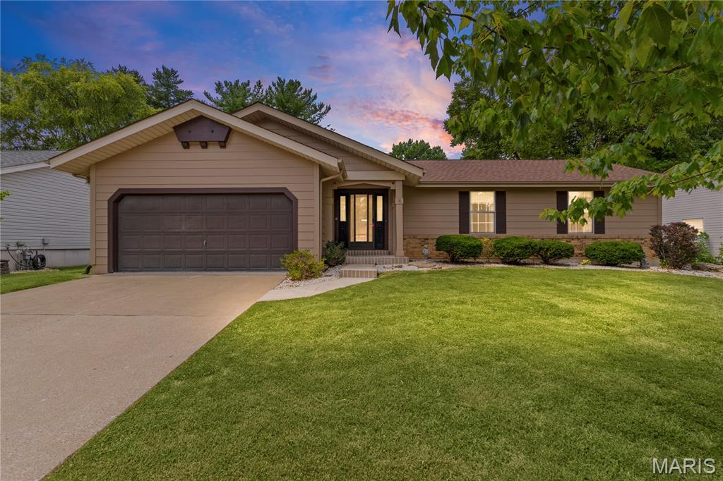 2807 Sundowner, a home that has been METICULOUSLY maintained and is ready for its next owner to make it their own. Featuring 3 bedrooms, 2 full bathrooms, and a spacious primary bedroom with a walk-in closet, there is plenty of room to settle in comfortably. The finished lower level offers additional living space and a built-in bar area perfect for entertaining, game nights, or proving once and for all that your house is the fun house! The backyard is perfect for grilling or spending nights on the patio. The home’s functional layout, and possibilities make it easy to envision what comes next. This is a standout opportunity in St. Charles, bring your ideas and maybe a few barstools! Welcome Home. *Floor plan measurements may not be exact.