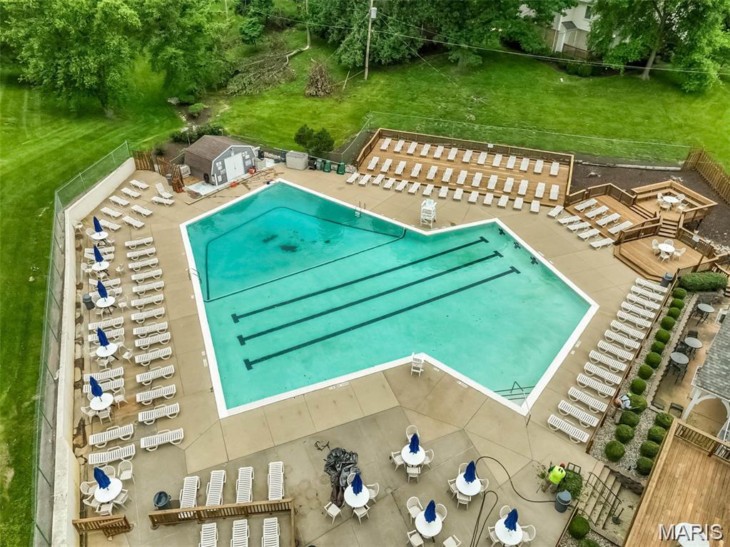 Brentwood Forest Condo Ph Six - Residential