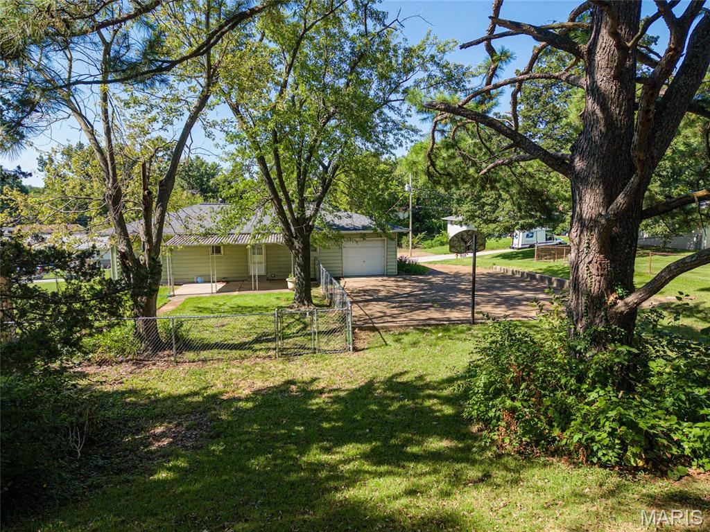 Lonedell Acres - Residential