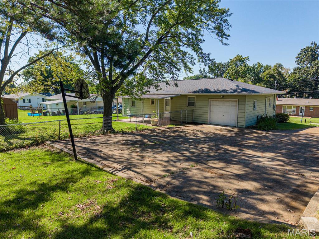Lonedell Acres - Residential