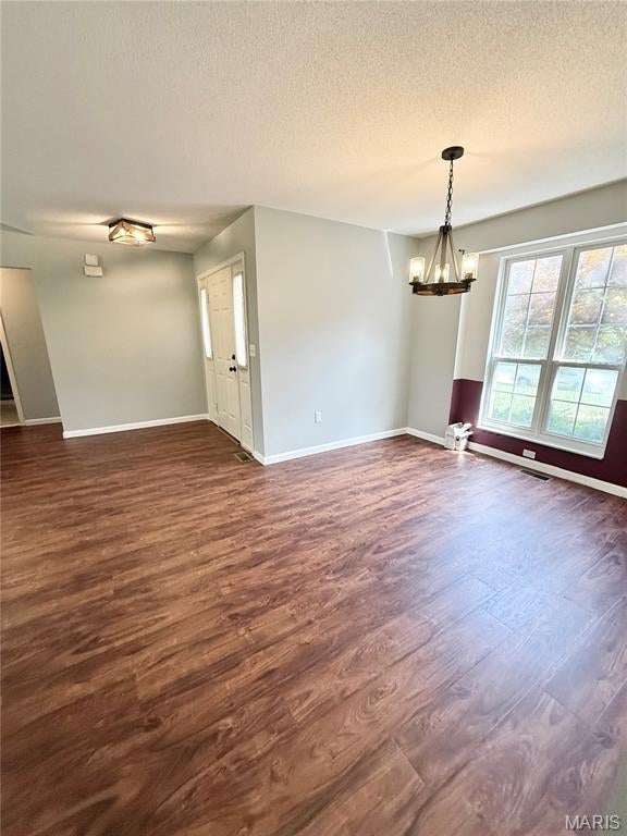 HUNTERS CROSSING - Residential Lease