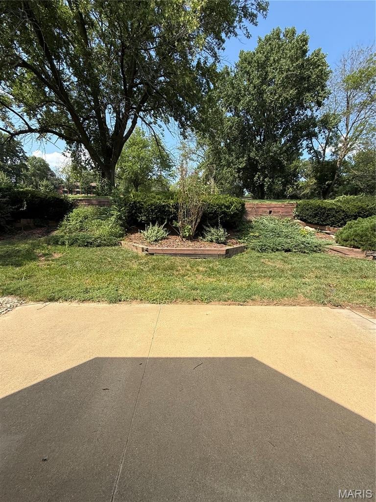 HUNTERS CROSSING - Residential Lease