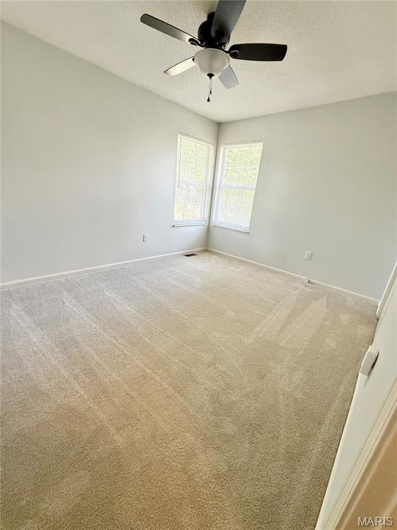 HUNTERS CROSSING - Residential Lease