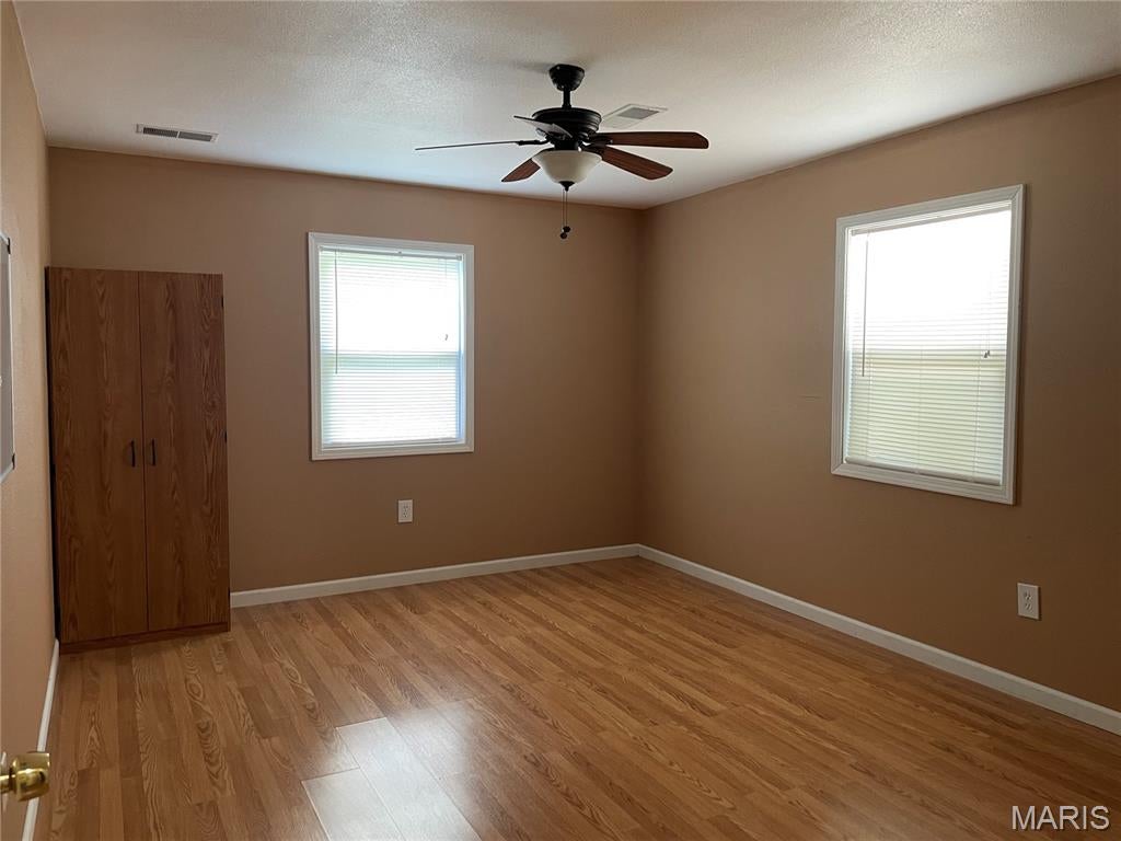 n/a - Commercial Sale