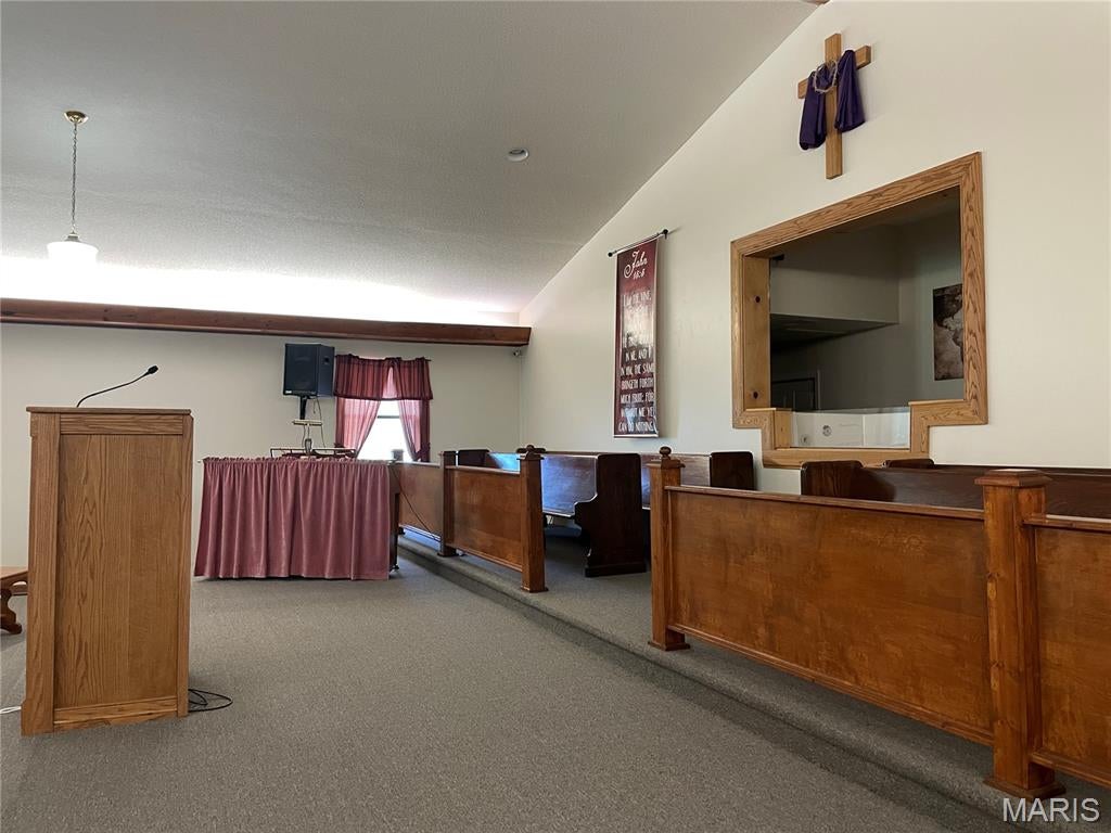n/a - Commercial Sale