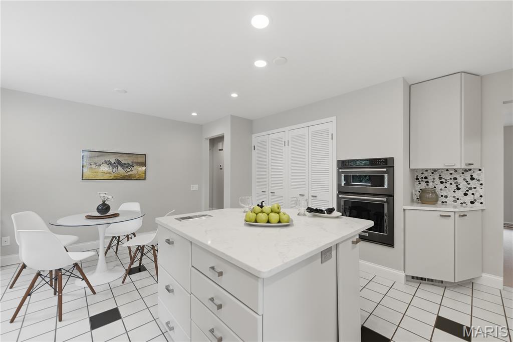 Creve Coeur Place Add - Residential