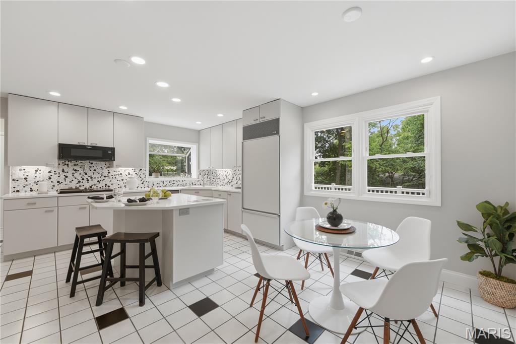 Creve Coeur Place Add - Residential