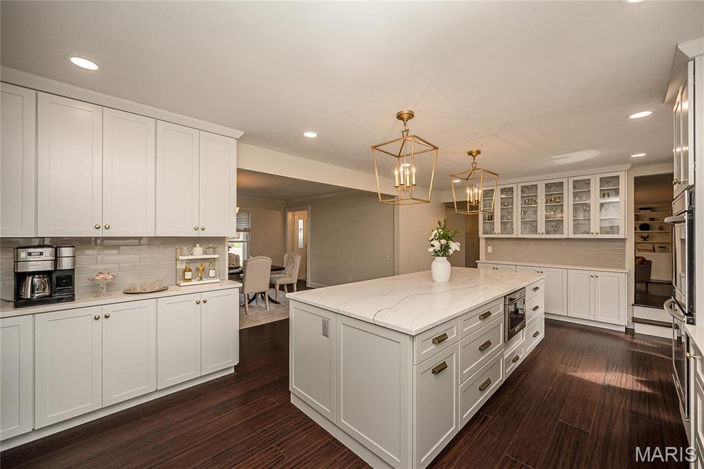Royal Ridge - Residential