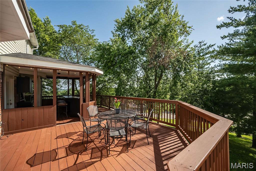 Royal Ridge - Residential