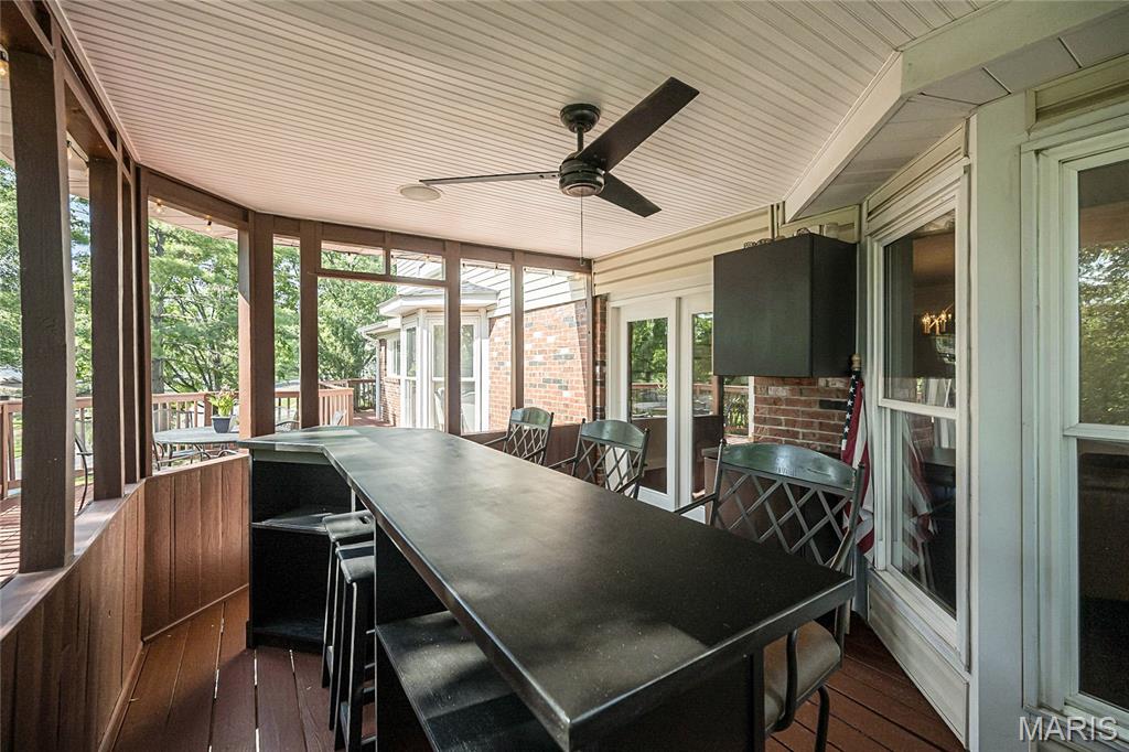 Royal Ridge - Residential