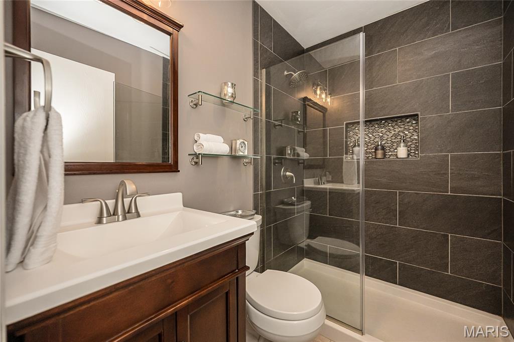 Royal Ridge - Residential