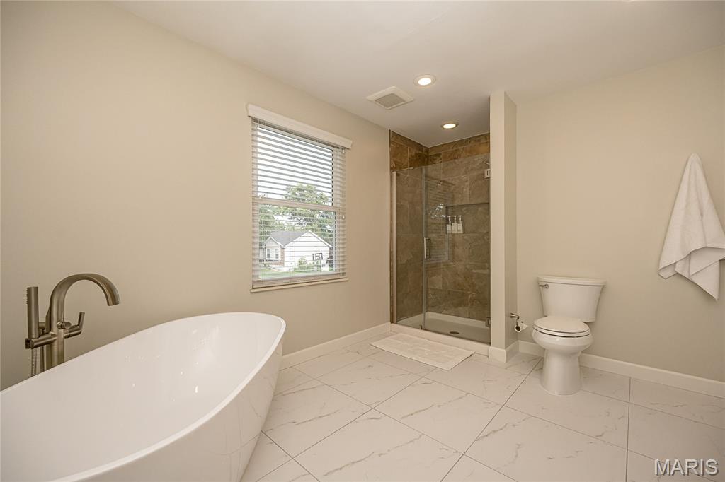 Royal Ridge - Residential