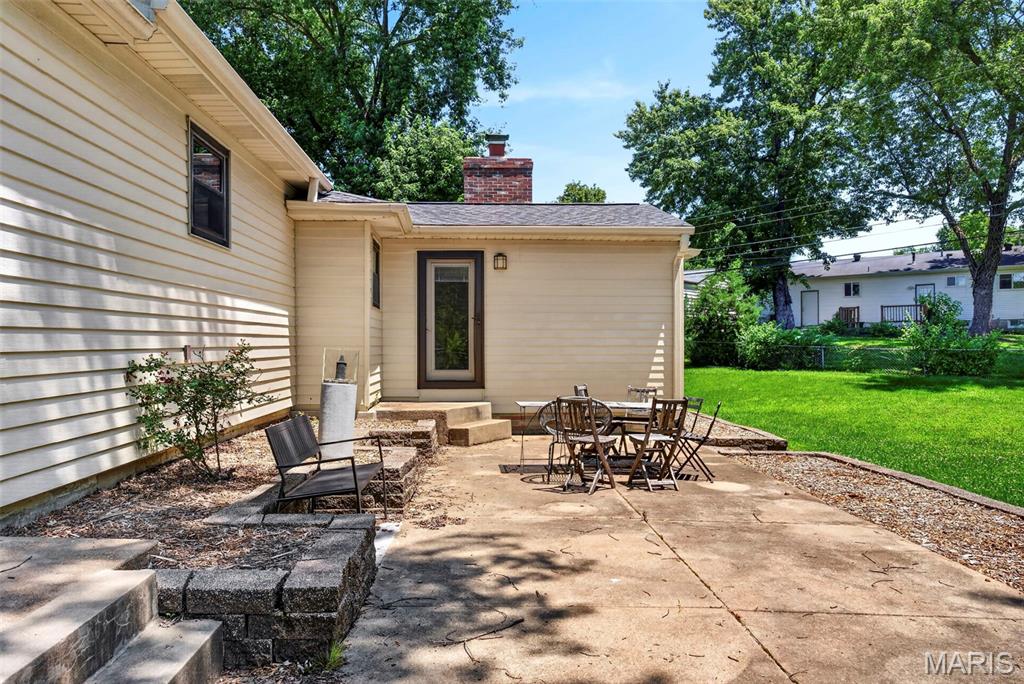Colonial Manor 2 - Residential