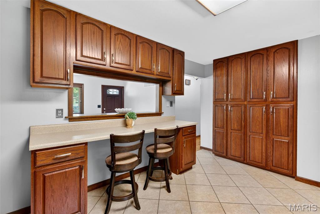 Colonial Manor 2 - Residential