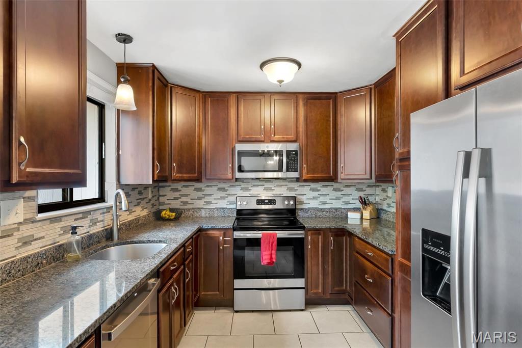 Four Cedars 3 - Residential