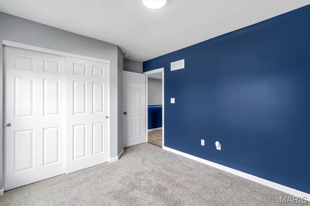 Fox Run 143 - Residential