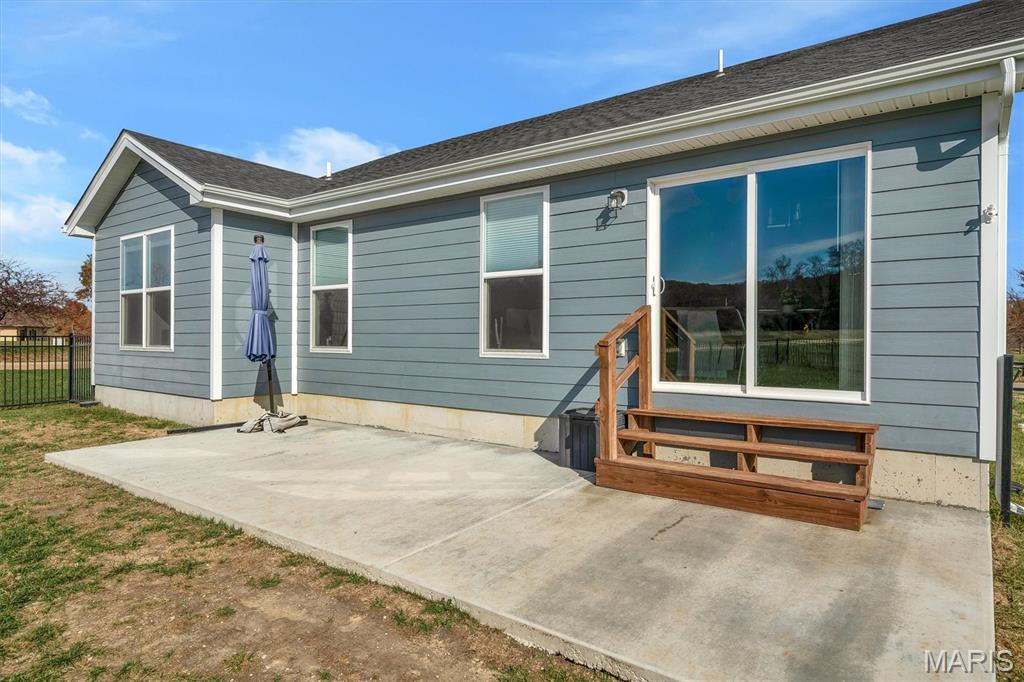 Fox Run 143 - Residential