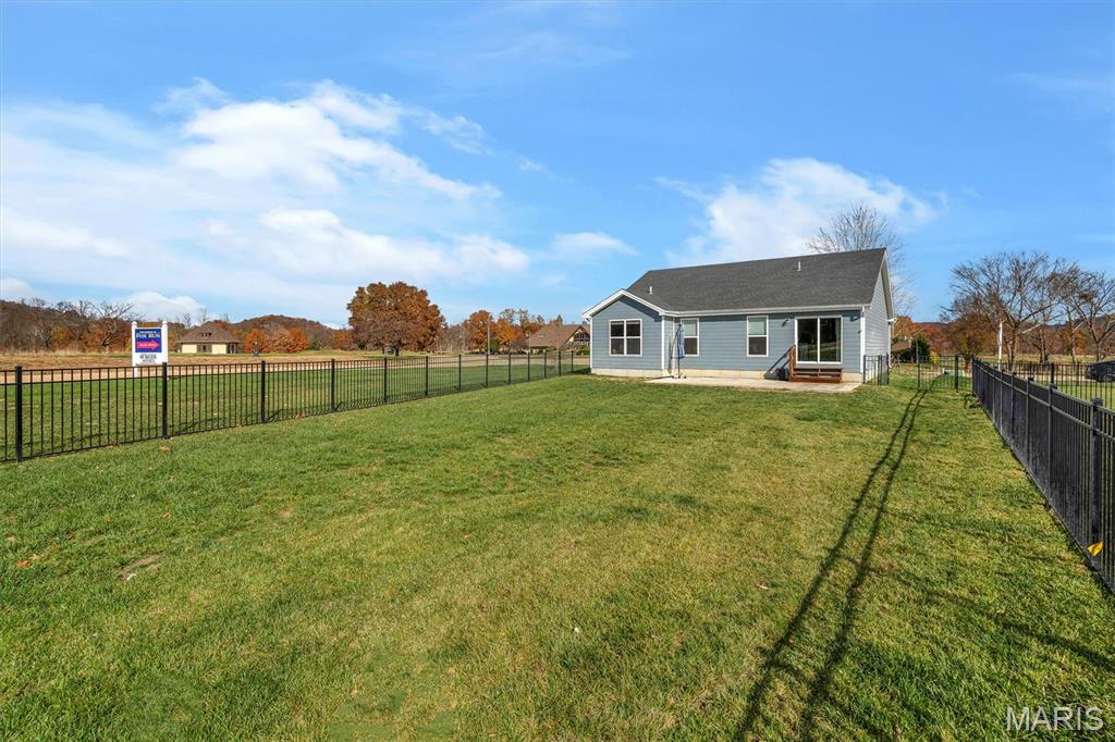 Fox Run 143 - Residential