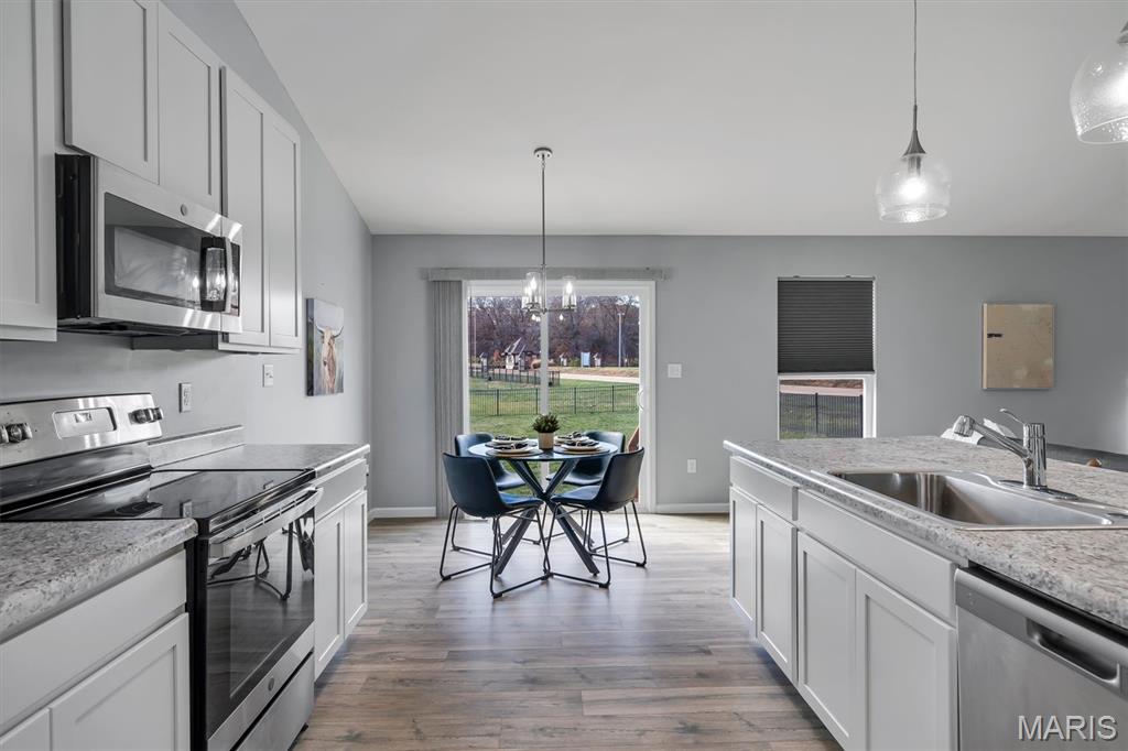 Fox Run 143 - Residential