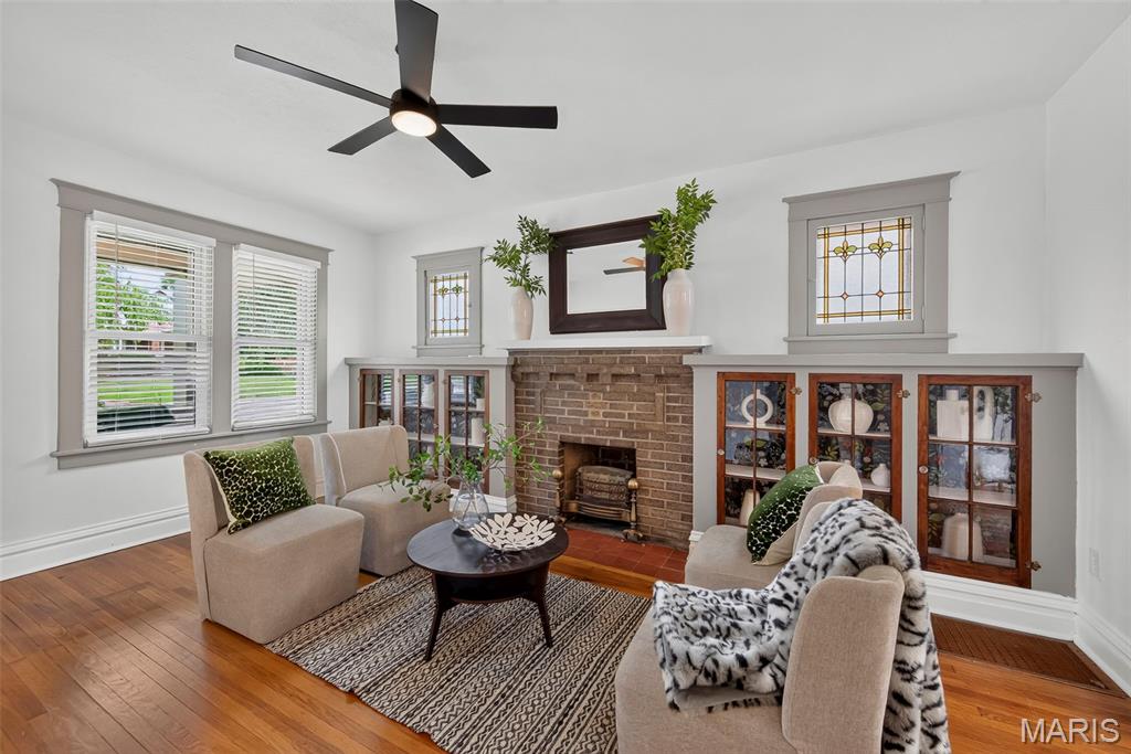 Laughlins Add To Sycamore Hills Re - Residential