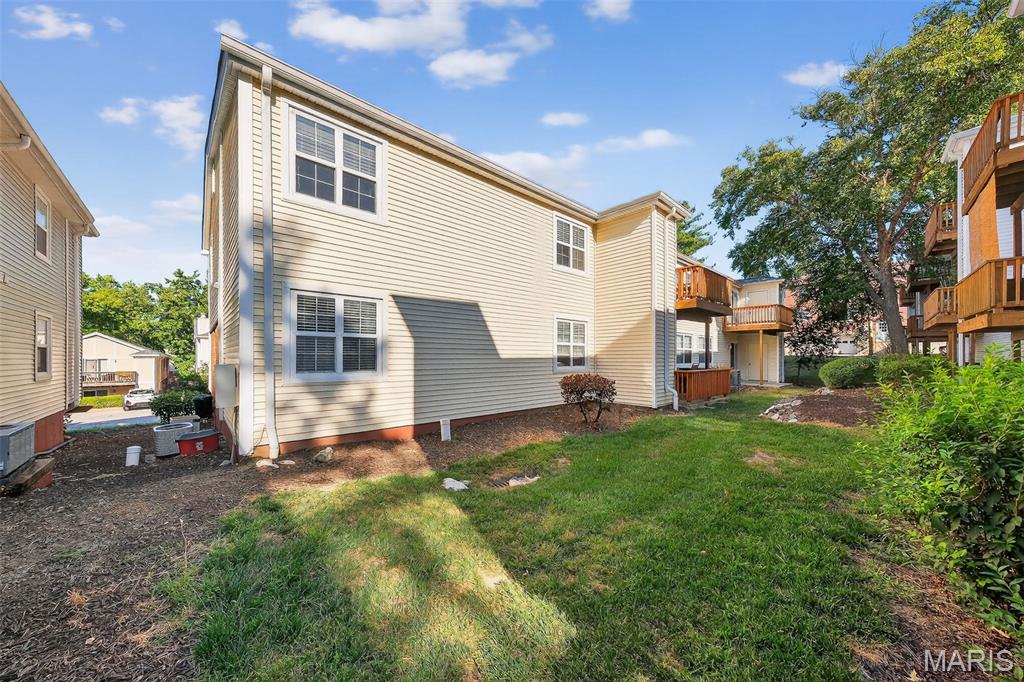 Brentwood Forest Condo Ph Eight - Residential