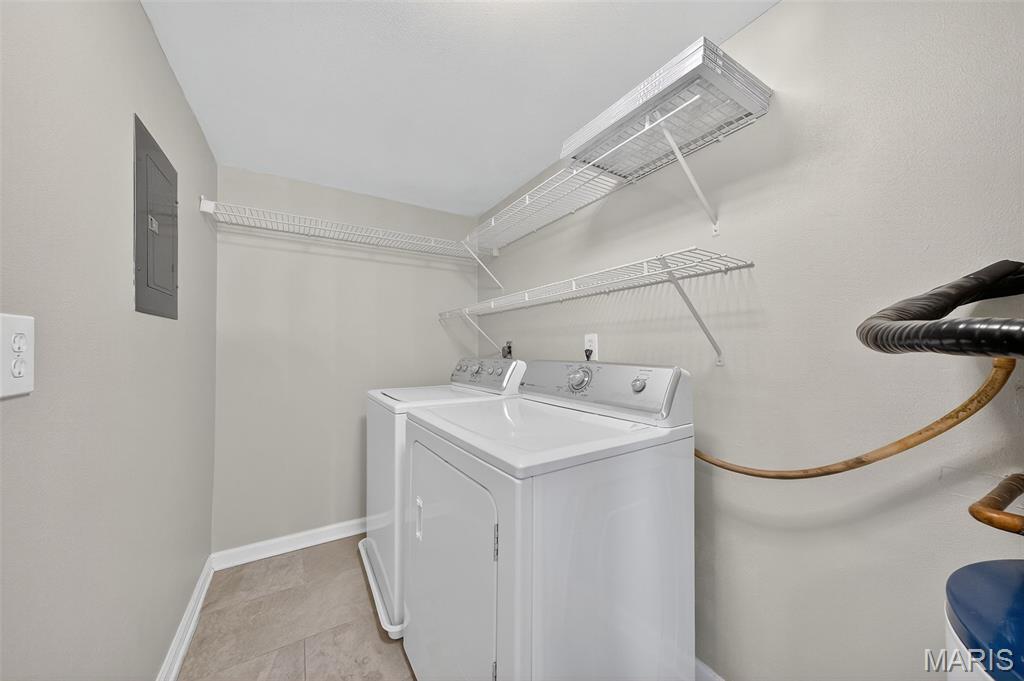 Brentwood Forest Condo Ph Eight - Residential