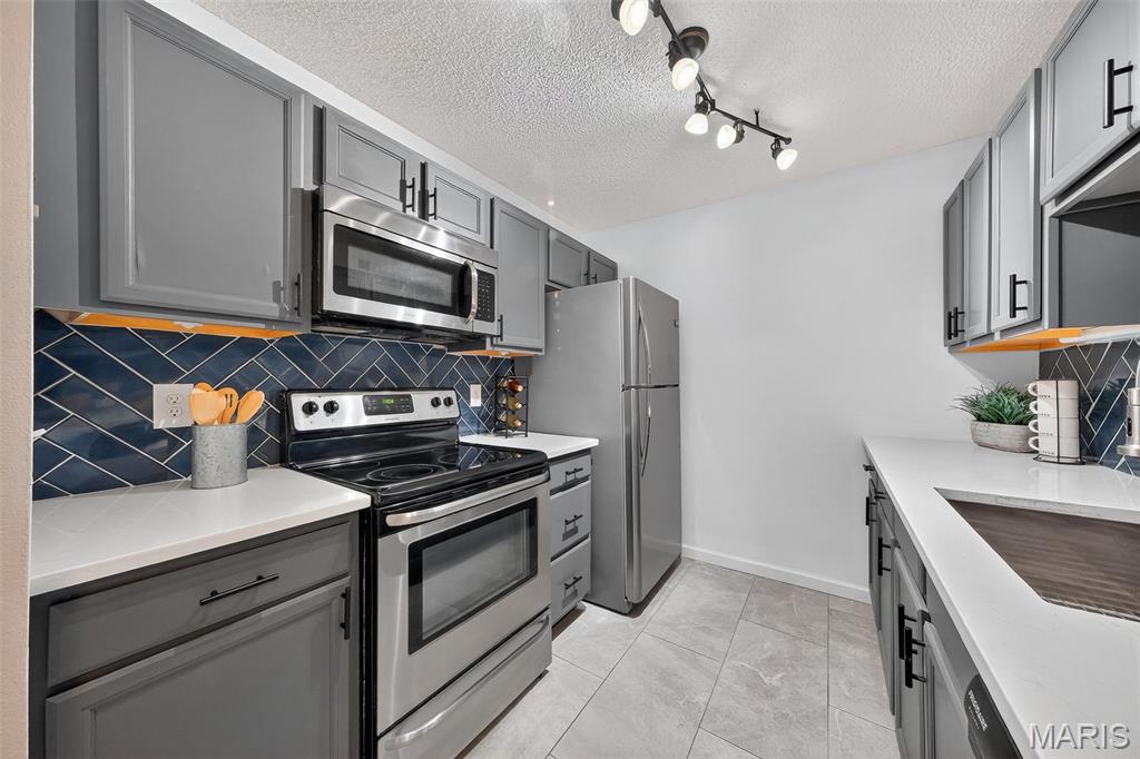 Brentwood Forest Condo Ph Eight - Residential