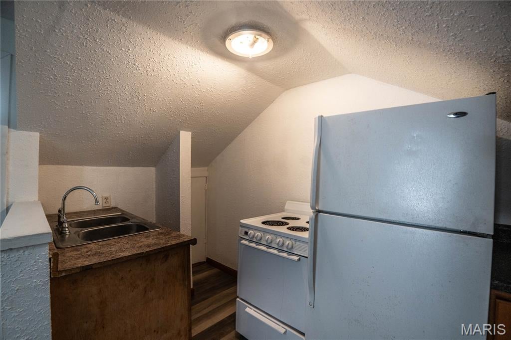 Middle Carlyle - Residential