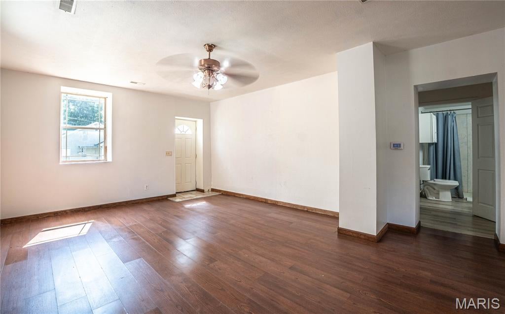 Middle Carlyle - Residential