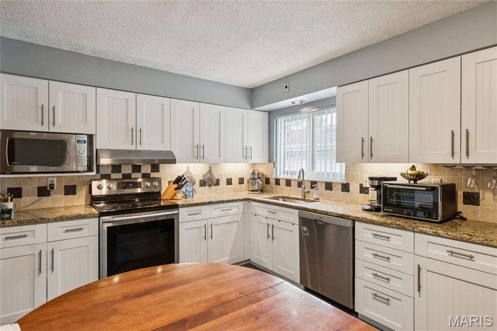 Surrey Meadows 1 - Residential