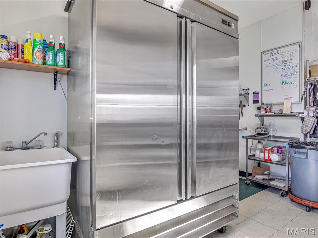 Not in a Complex - Commercial Sale