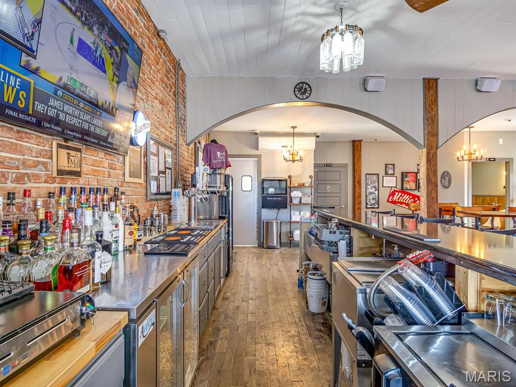 Not in a Complex - Commercial Sale