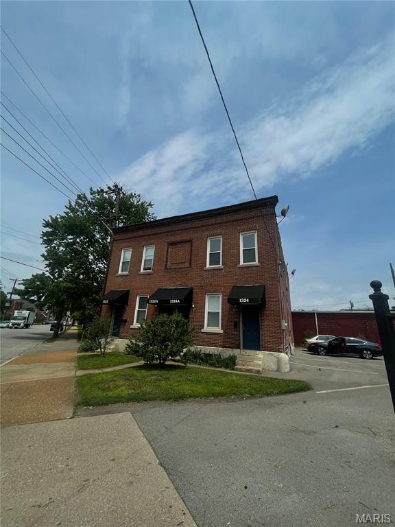A rare opportunity to acquire a multi-property portfolio in one of St. Louis's most dynamic and rapidly evolving neighborhoods — The Grove. Situated between Interstates I-44 and I-64 and along the highly anticipated Tower Grove Connector Route, this portfolio offers investors significant upside through value-add repositioning, renovation, or a combination of both strategies. 1433 S. Vandeventer — A 2-story mixed-use building totaling 6,400 SF on a 7,163 SF lot, currently at about a 40% occupancy with strong value-add potential. First floor commercial store fronts and second floor apartments. 1443 S. Vandeventer — A 2 building lot, mixed-use property with a duplex totaling approximately 6,400 SF of living space on a 5,952 SF lot. Currently totally vacant and partially renovated. Corner unit features a restaurant space, outdoor seating, built out kitchen, bar, and unfinished basement. 1435R S. Vandeventer — A 4,199 SF recently overlayed parking lot — a low-maintenance income or amenity parcel. 1322/1324 S. Boyle — A 2-story, partially renovated 4-family building at 50% occupancy with 3,384 SF on a 4,148 SF lot plus parking. Renovations are in progress.