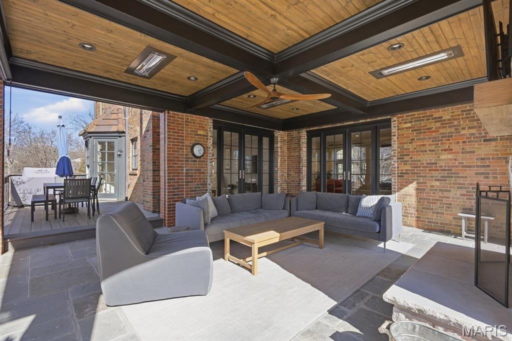 Lake Forest - Residential