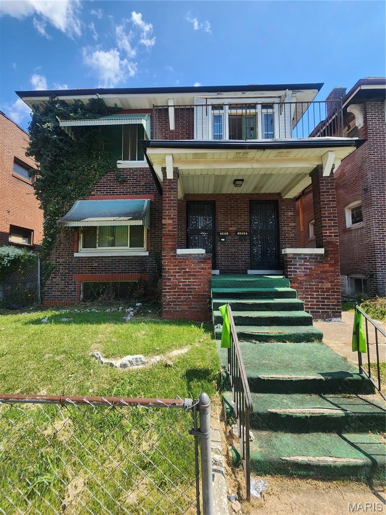 Outstanding opportunity to own a duplex in North St Louis City. This Duplex offers large  1 bedroom units that feature a formal living room, dining room and a spacious bedroom. The kitchens in these units are huge and are big enough to be eat in kitchens.
