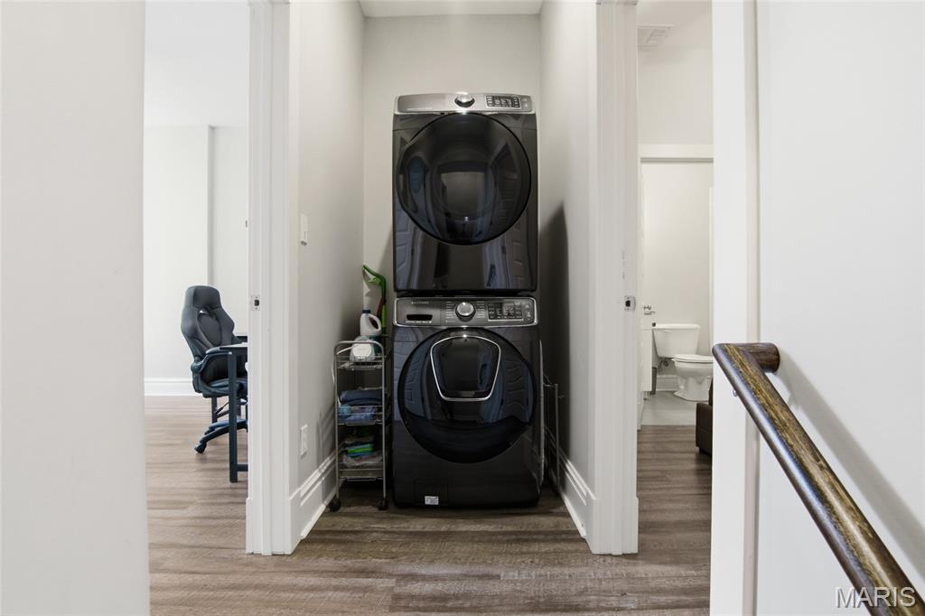 Allen Ave Townhouse Sub Un 272 - Residential