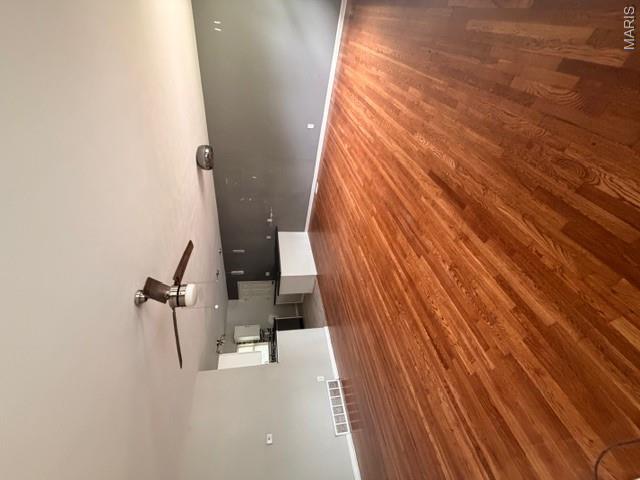 Hathaway Manor 13 - Residential