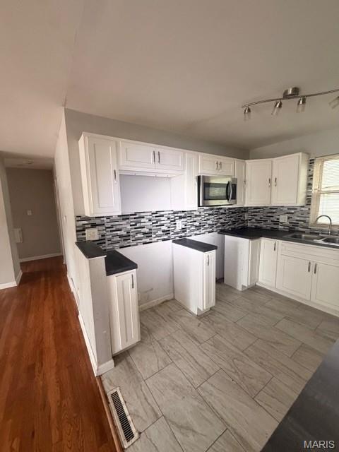 Hathaway Manor 13 - Residential